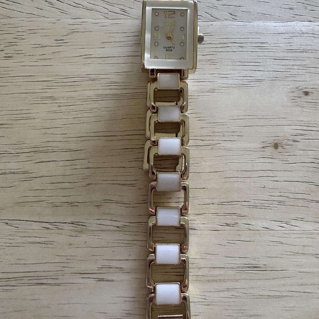 item listed by shoppingatbettys