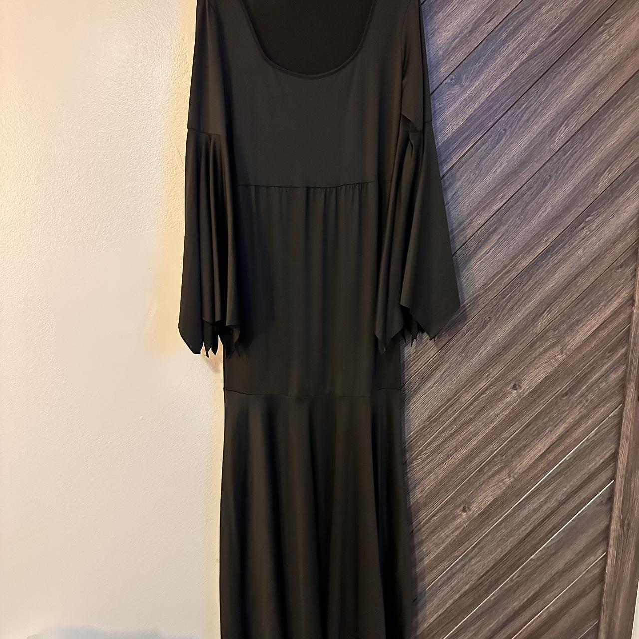 Black halloween type dress - Depop