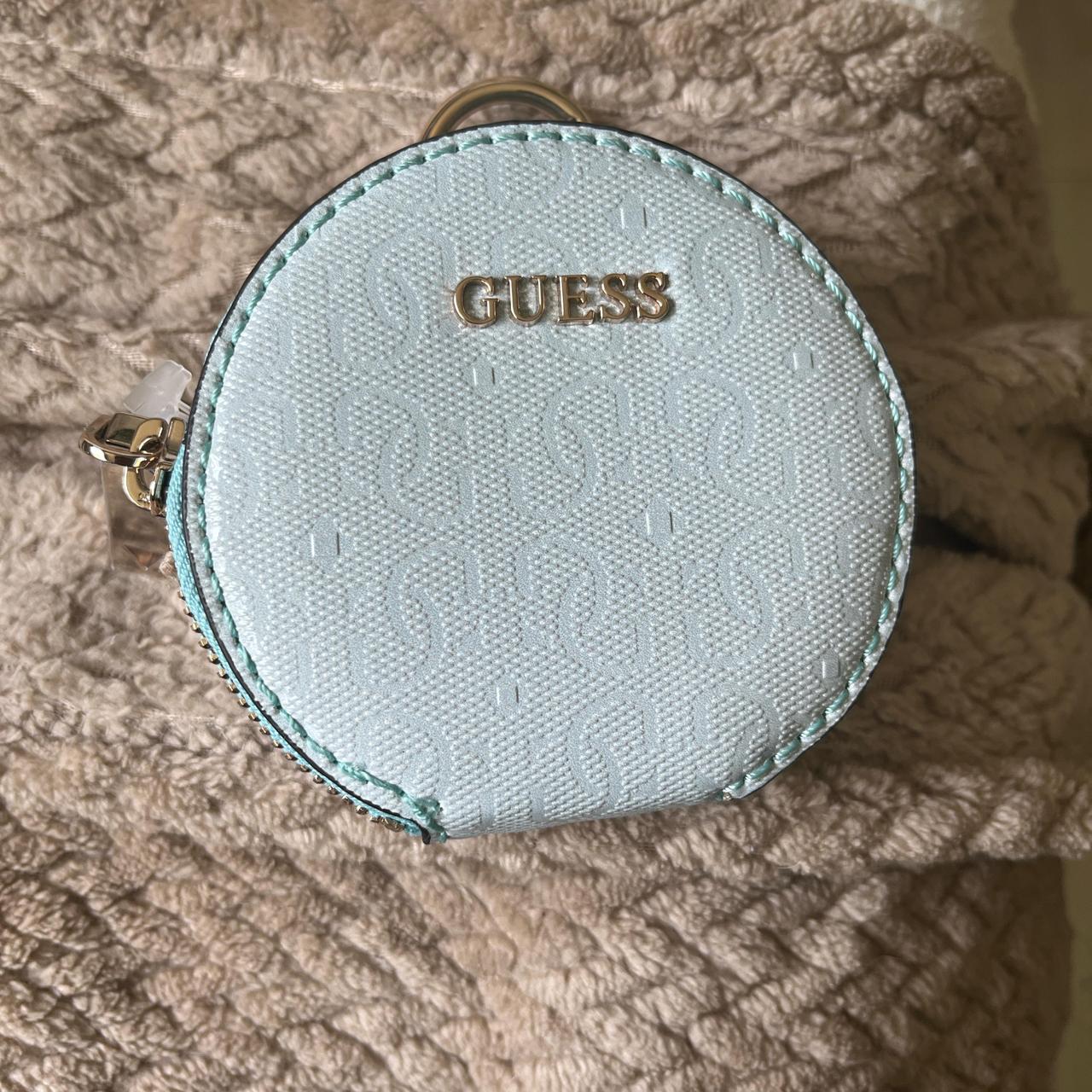 Authentic guess coin wallet pouch no scratches new