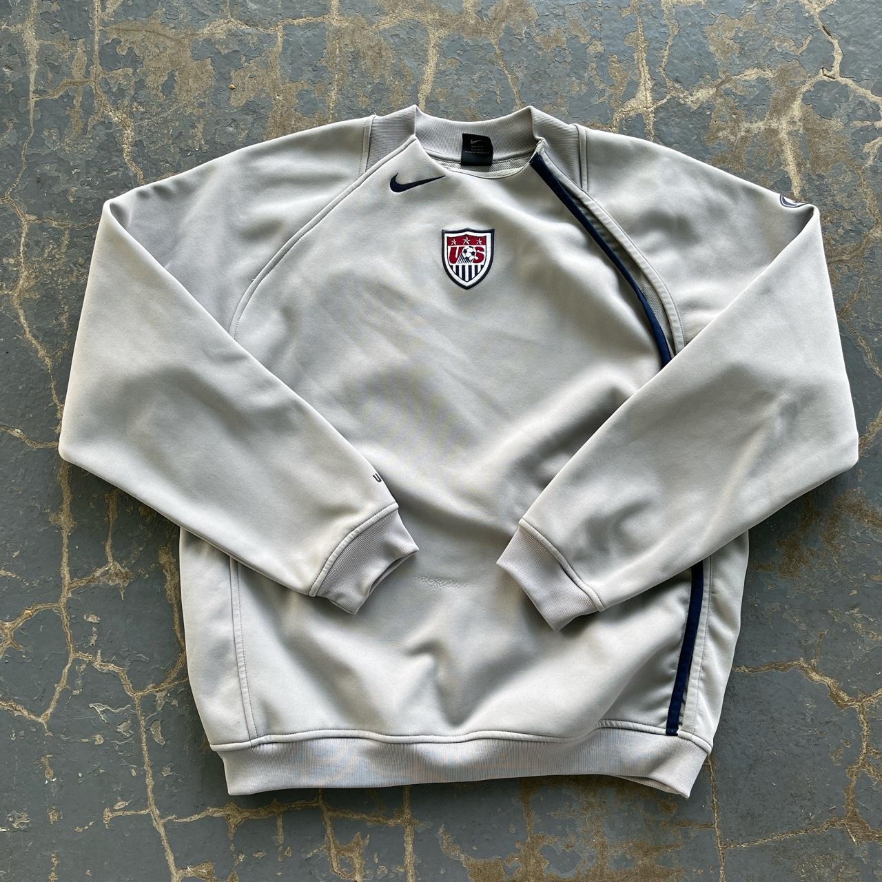 Nike Men's Sweatshirt Depop