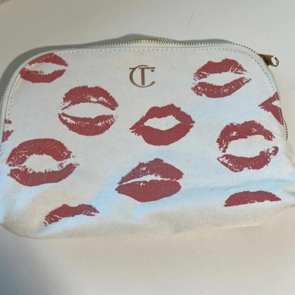 Trousse portatrucchi o pochette da borsa, argento. - Depop