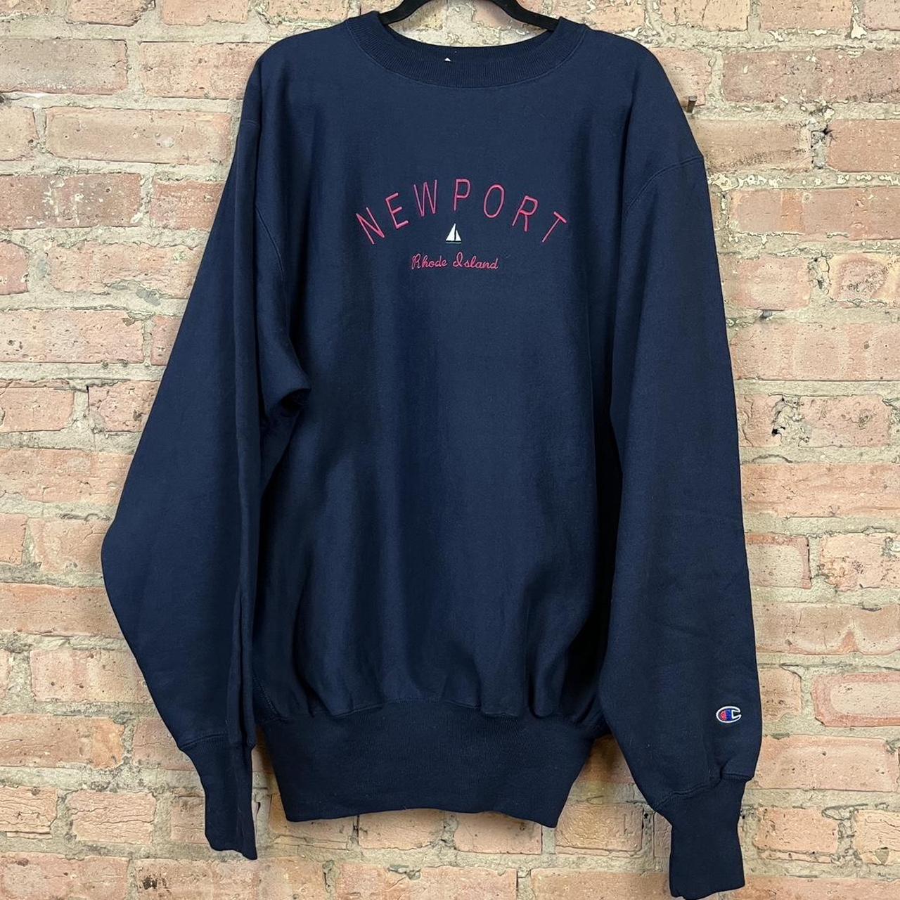 Champion sweater 2024 navy blue pink