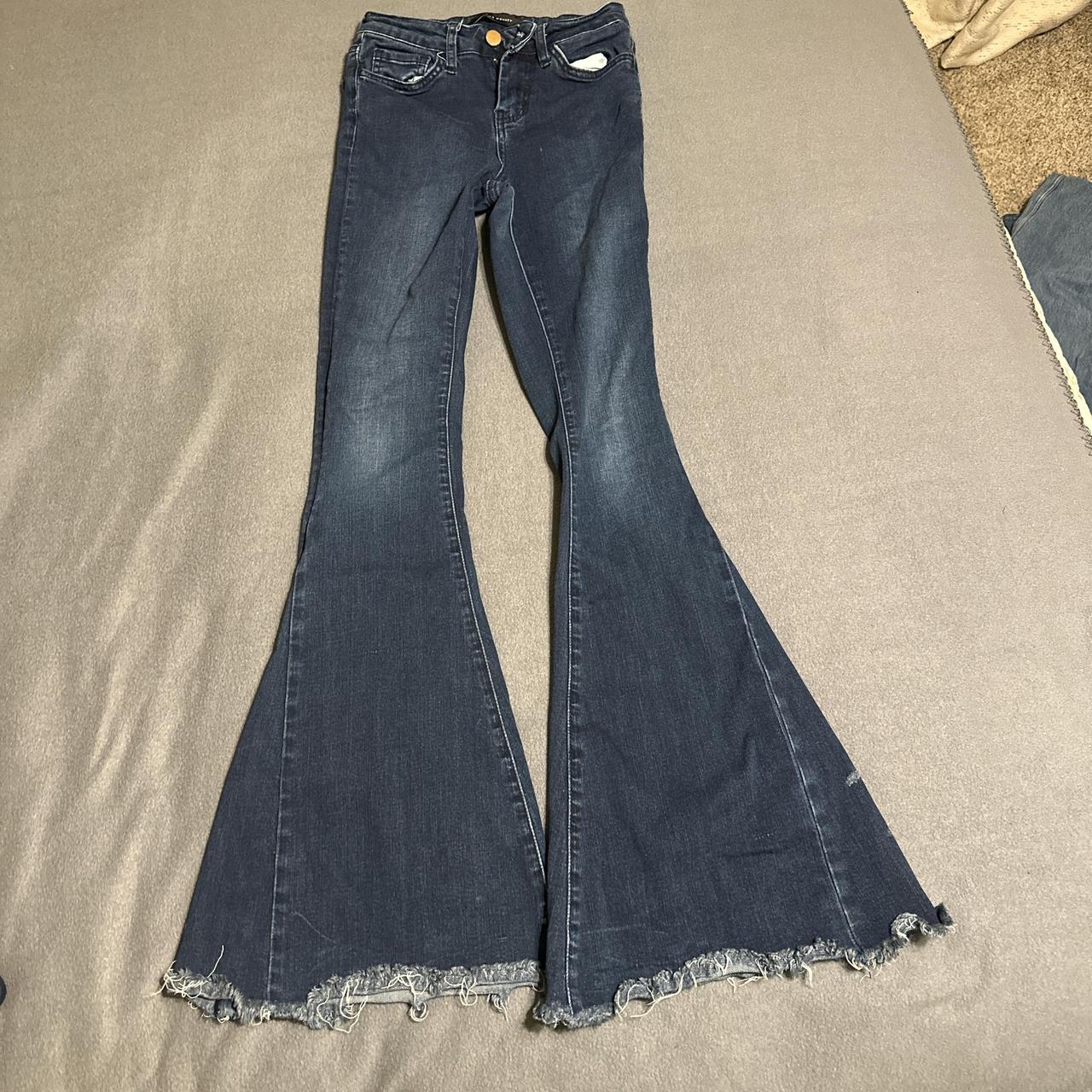 item listed by clkcurations