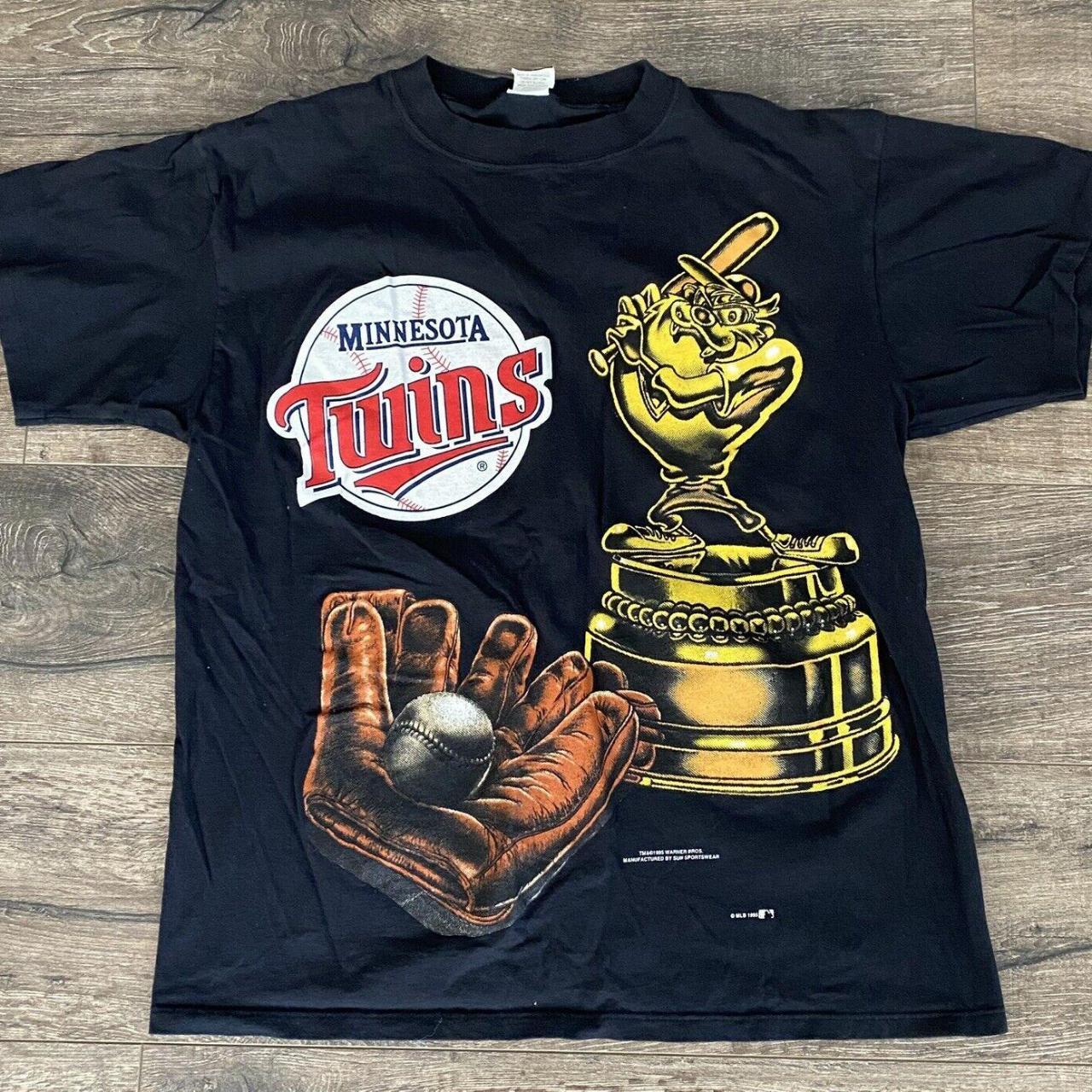 Vintage Minnesota Twins Looney Tunes Taz Depop