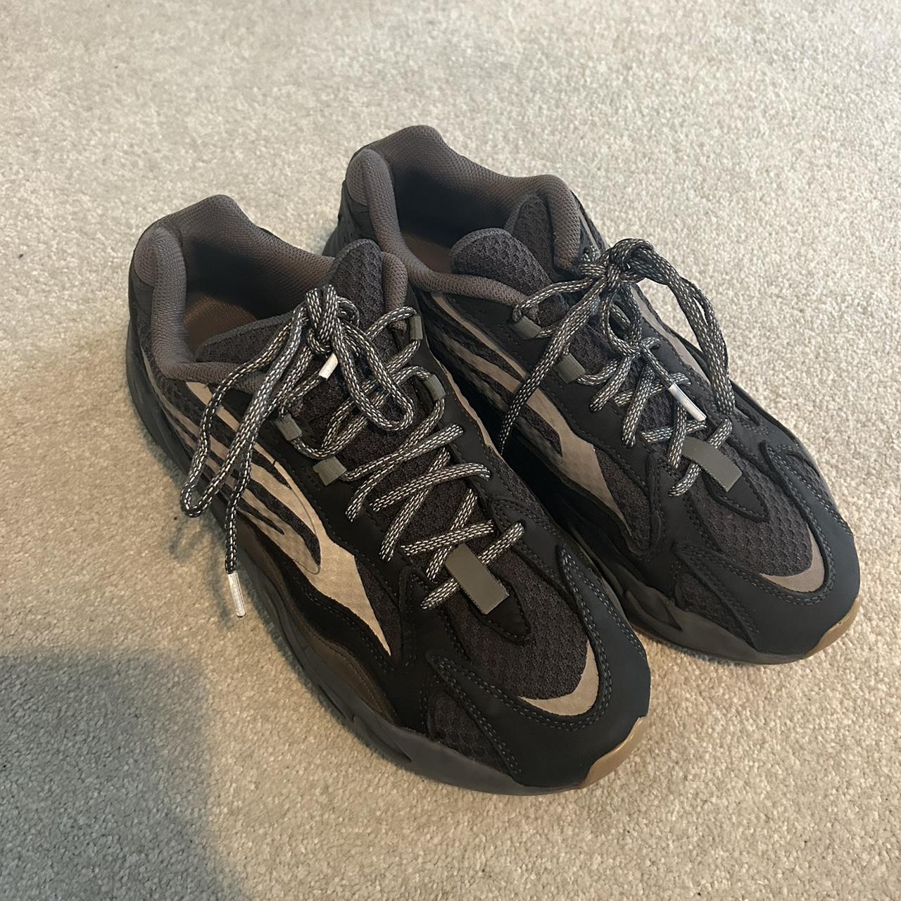 adidas yeezy 700 black price