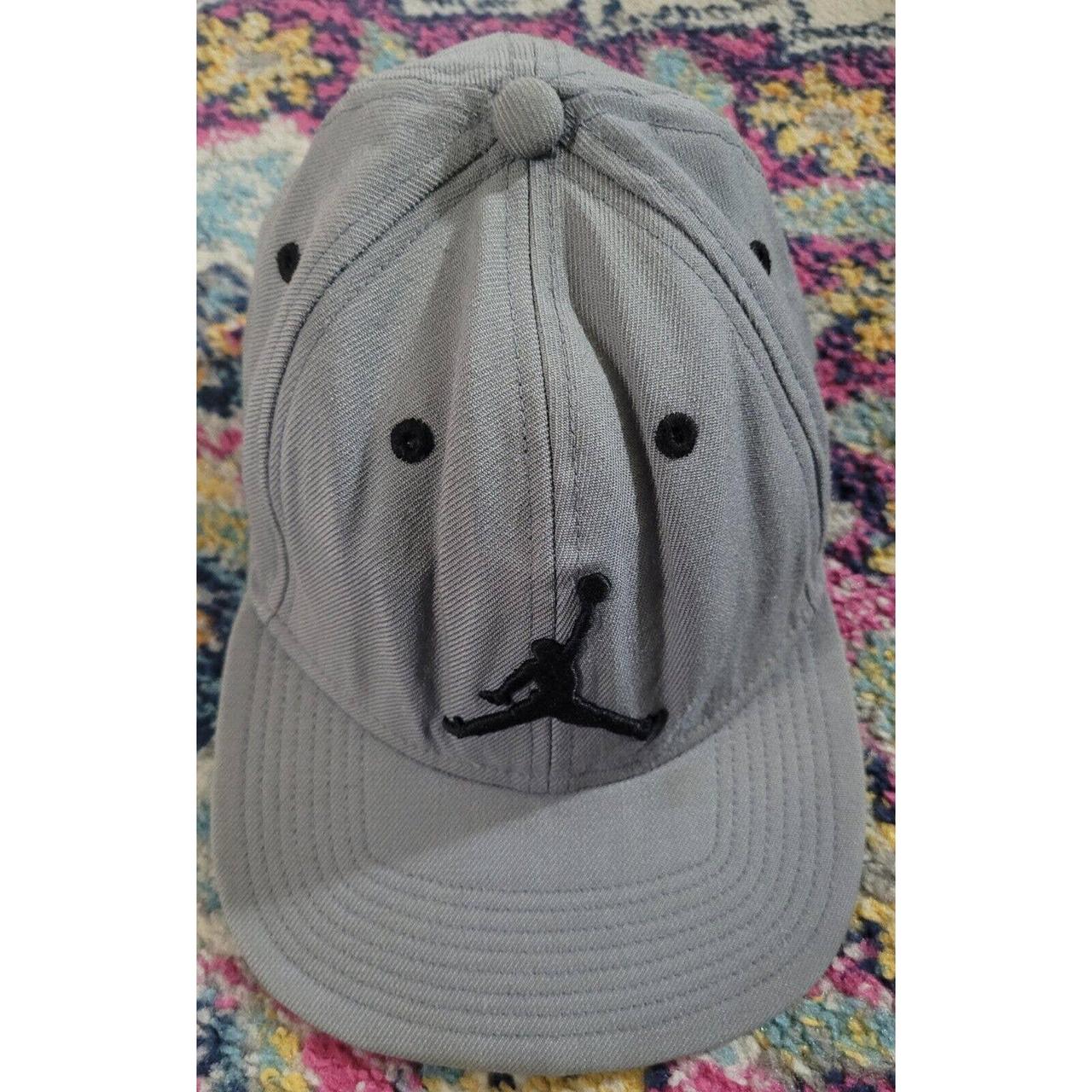 Grey jordan outlet snapback