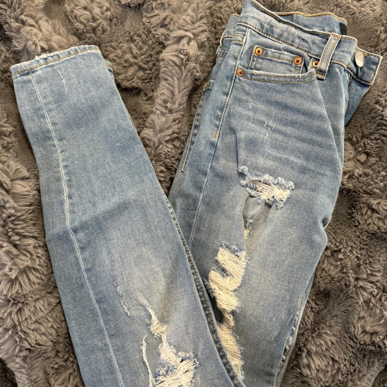 item listed by rileymcq01