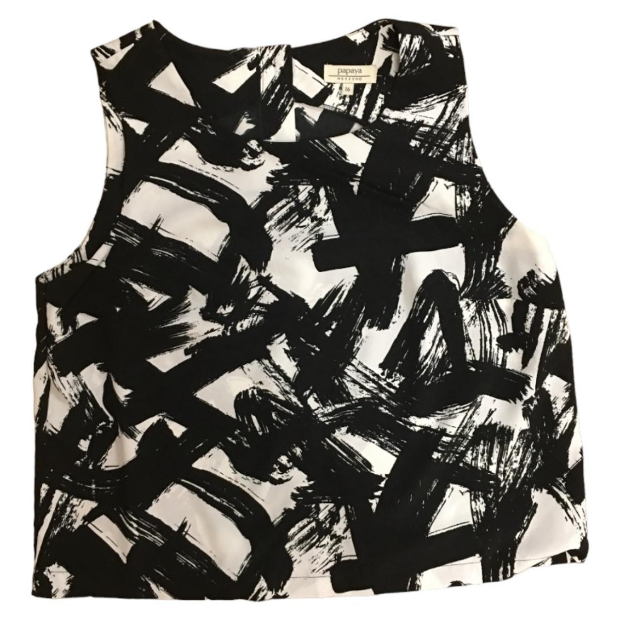 Sweet Black and White blouse Size 16 Papaya... Depop