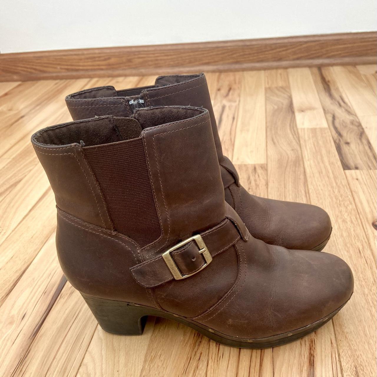 Clarks Women's Brown Boots (3)