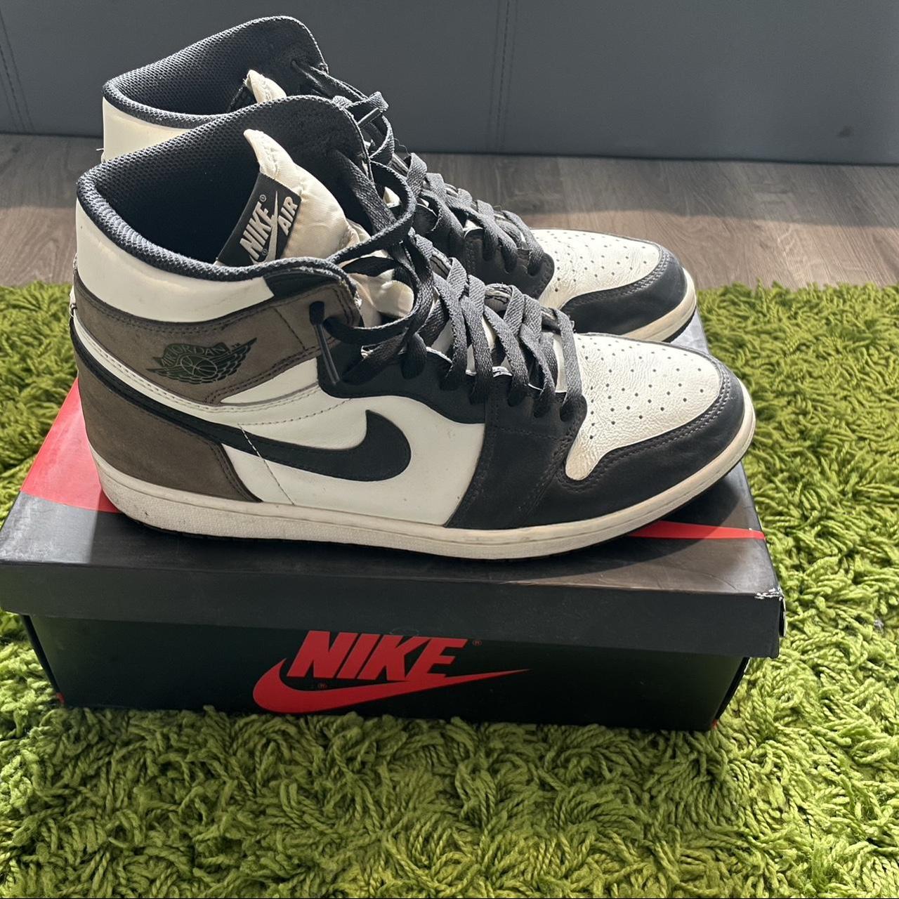 jordan1 mocha size 12
