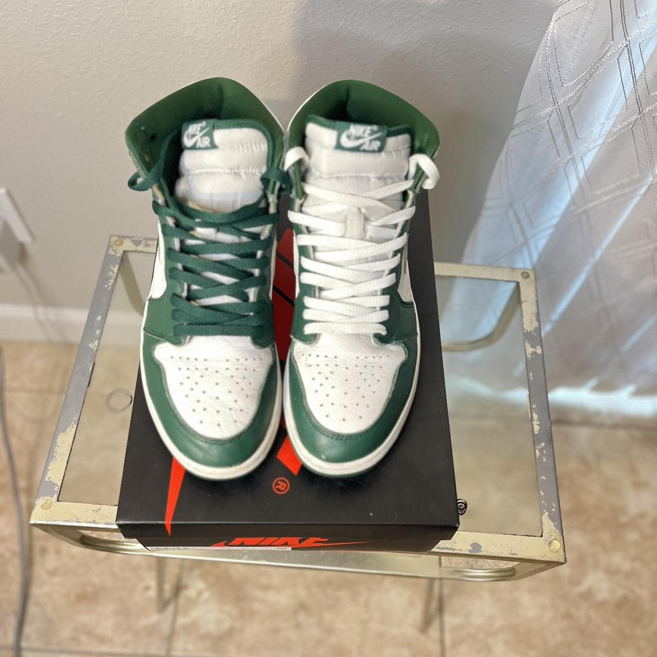 Gorge green 7/10 condition with box - Depop