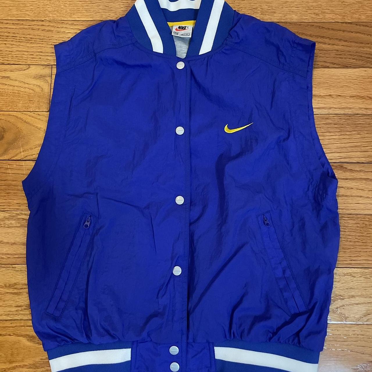 ☆ 90’s Vintage Nike Vest ☆, selling because it’s not