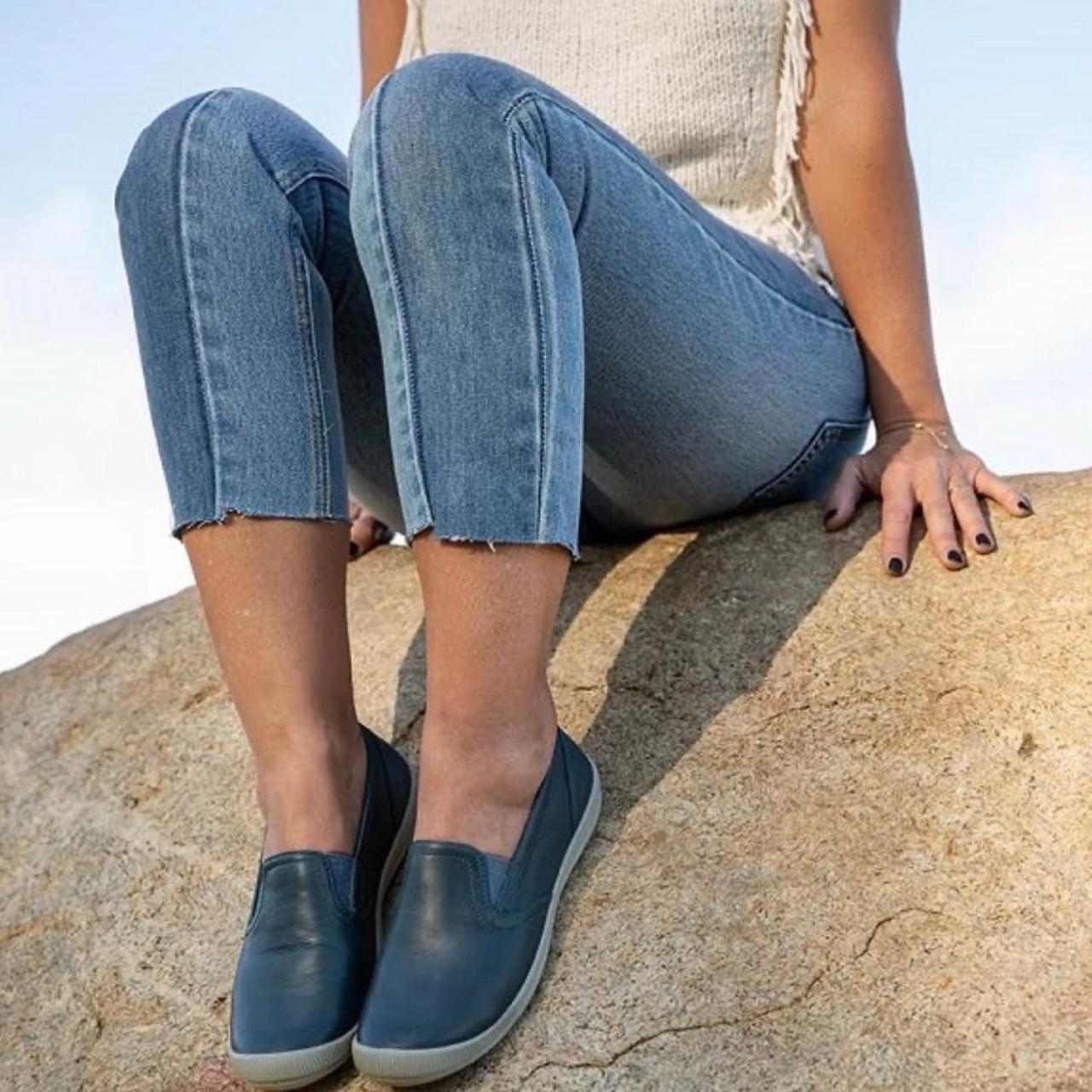 Keen Lorelai Slip On Shoes Women s Size 9.5 Blue Depop