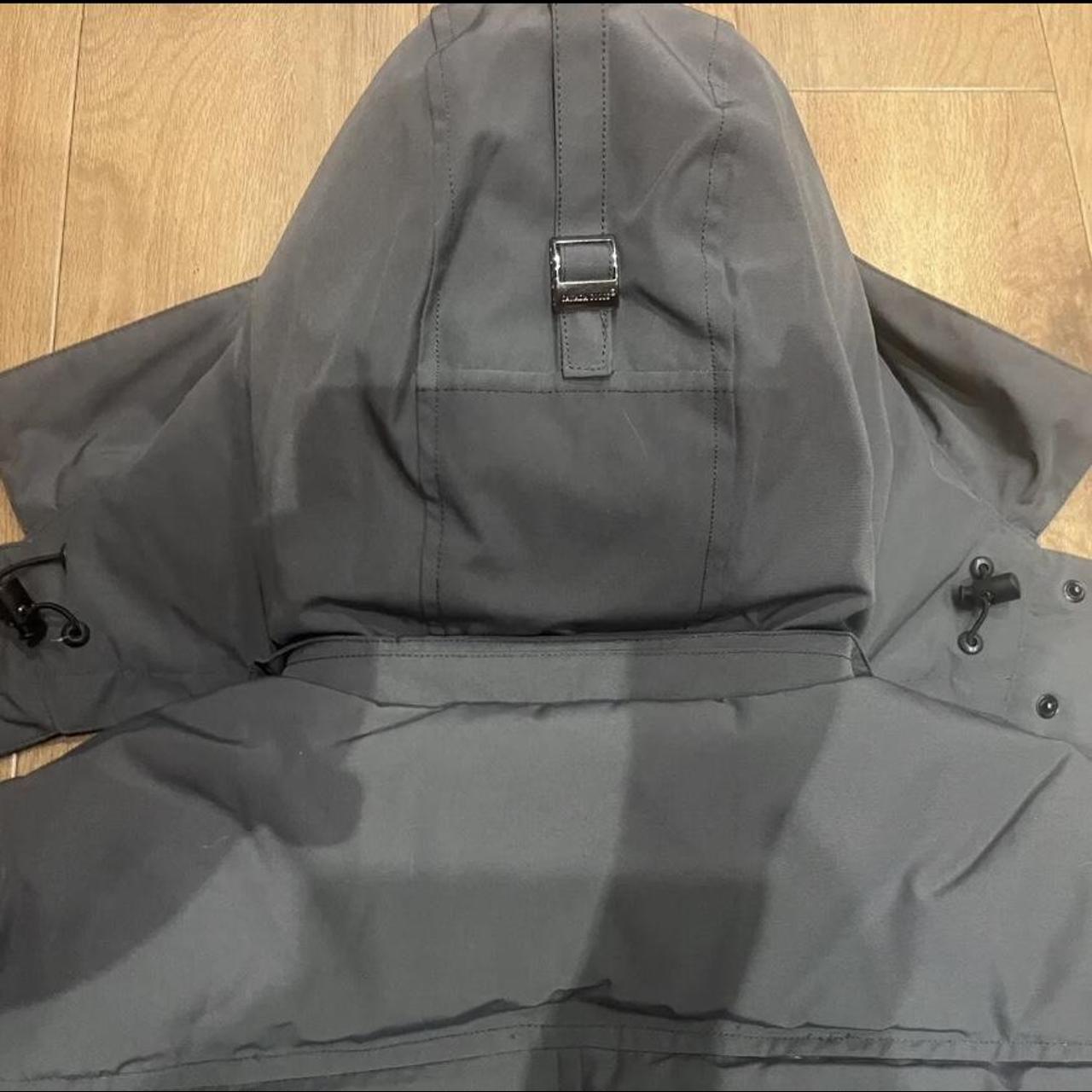 Canada goose grey black badge - Depop