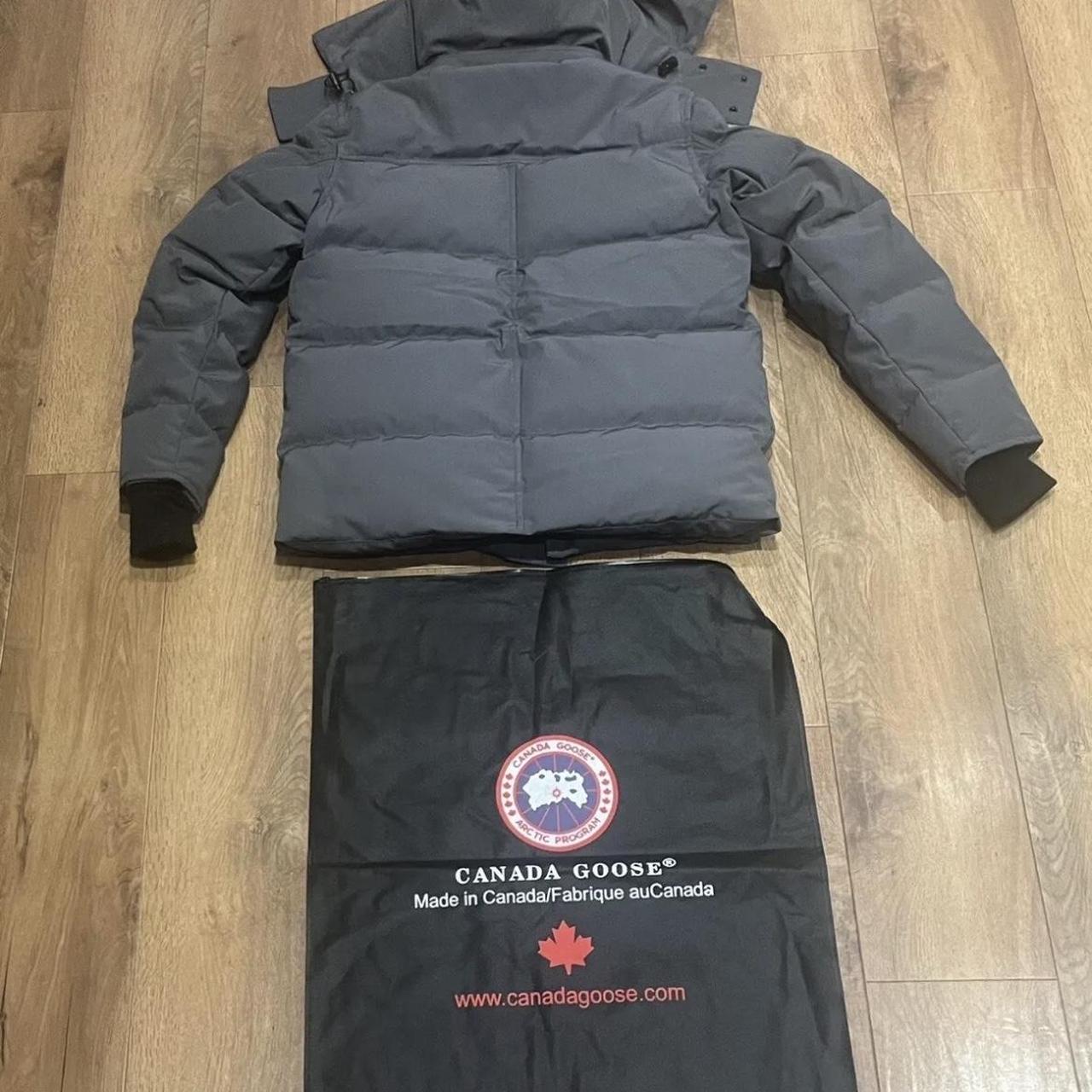 Canada goose grey black badge - Depop