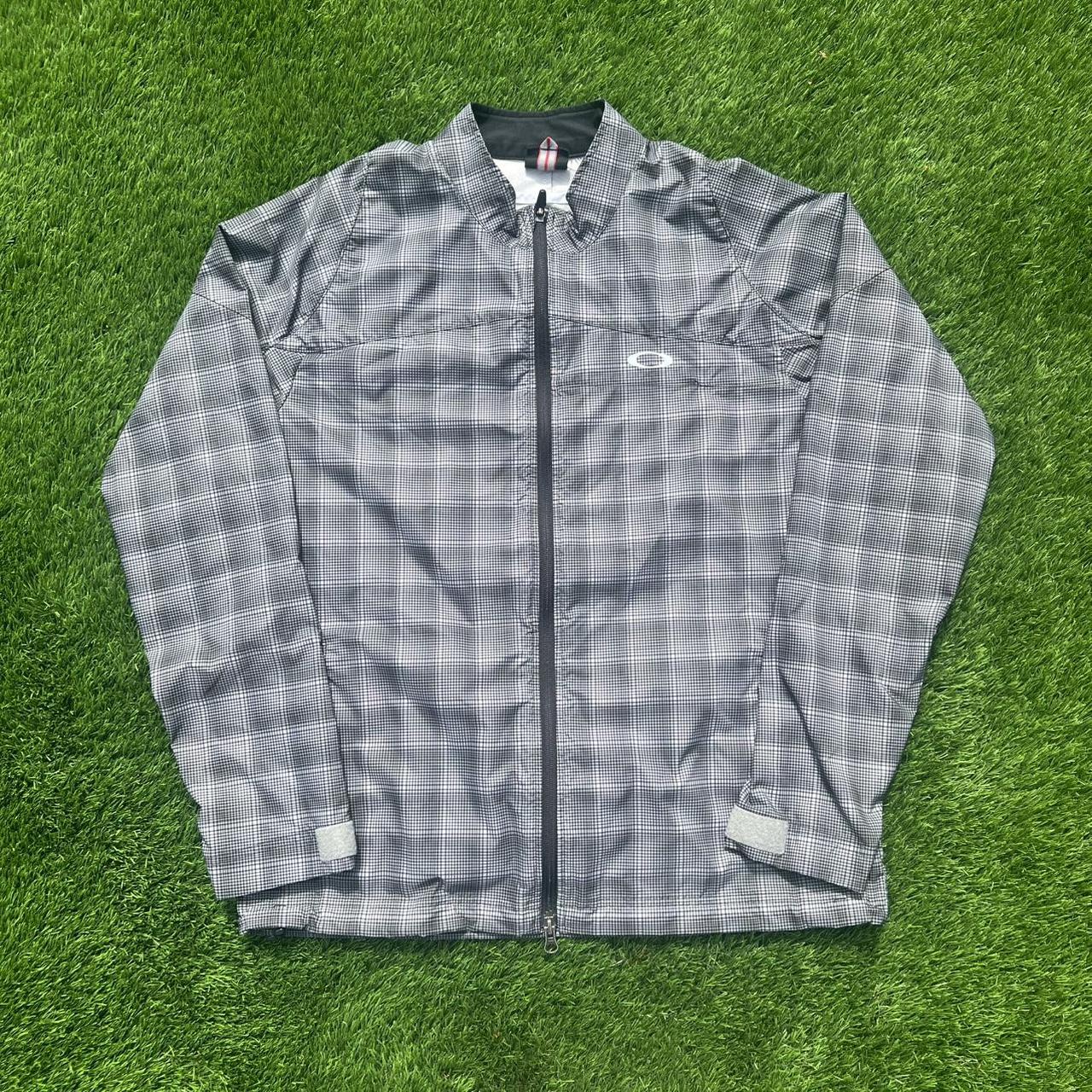 item listed by 25vntg