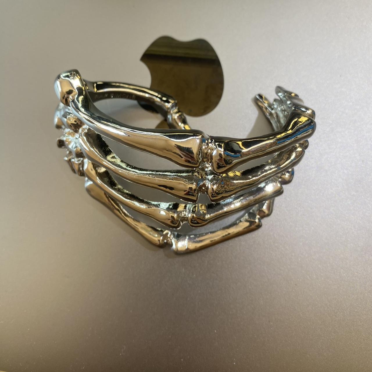 アクセサリー Raf Simons Silver Skeleton Hand Bracelet RAF SIMONS SOLID COLOUR SKELETON BRACELET SILVER – History
