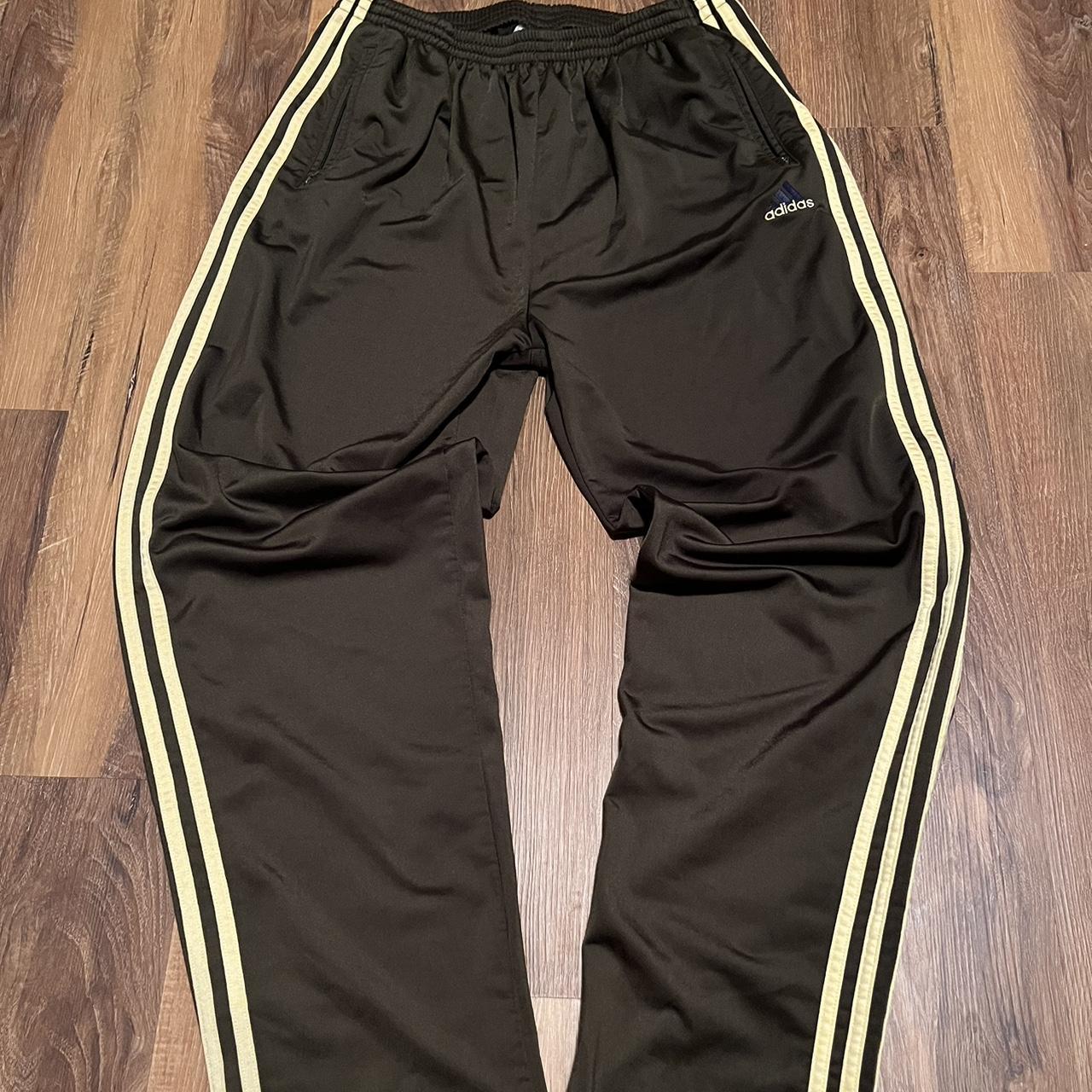 Adidas hot sale button sweatpants