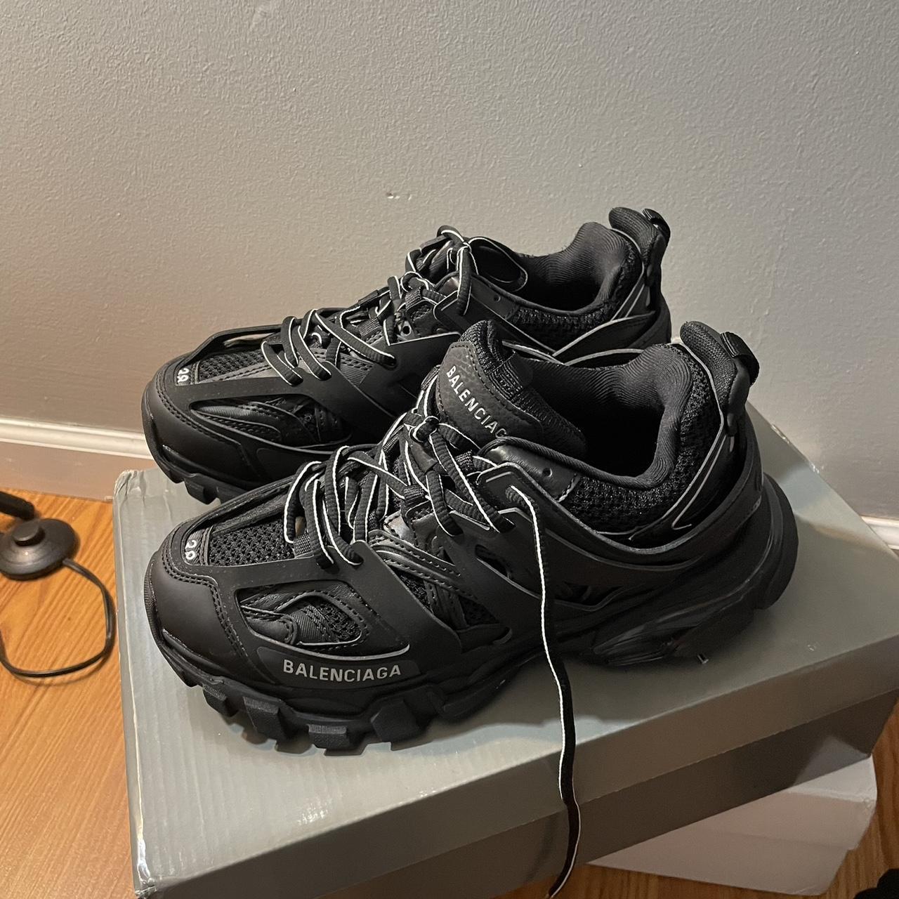 Balenciaga - Depop