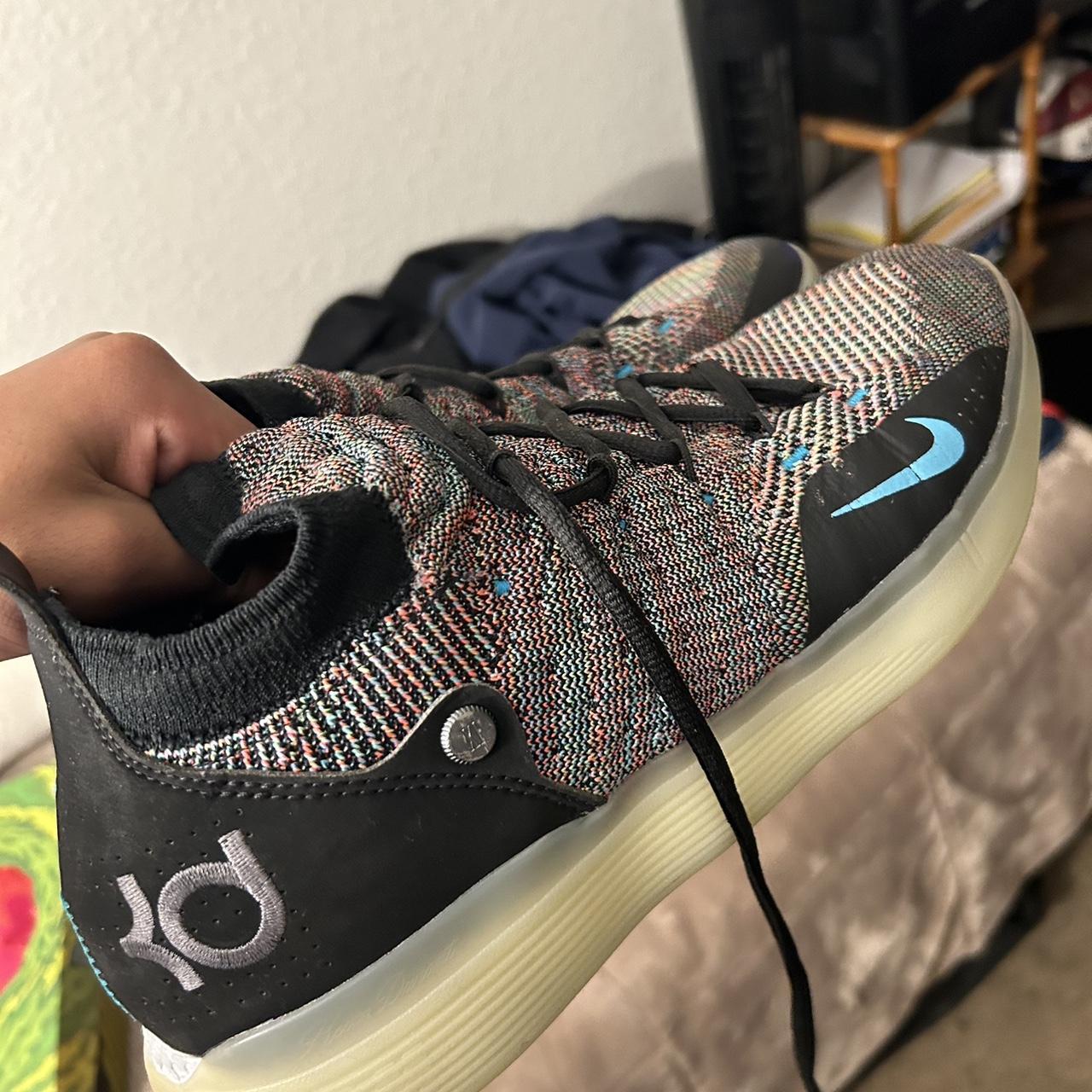 kd 11 pink shoes