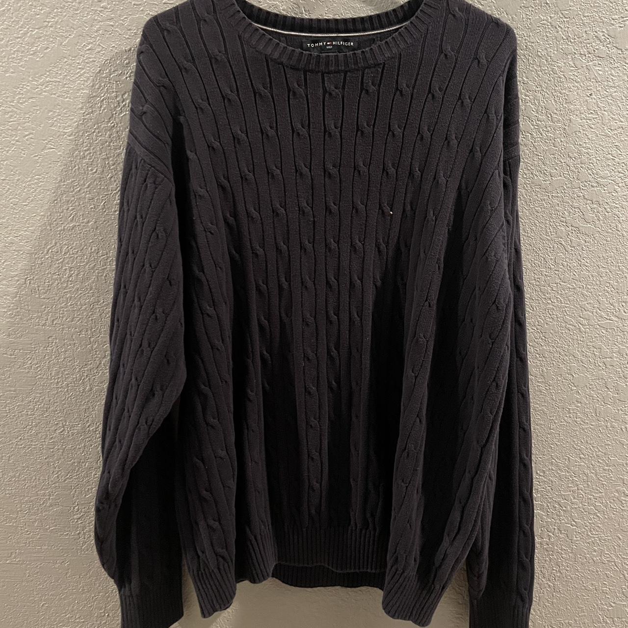 Navy Tommy Hilfiger sweater - Depop