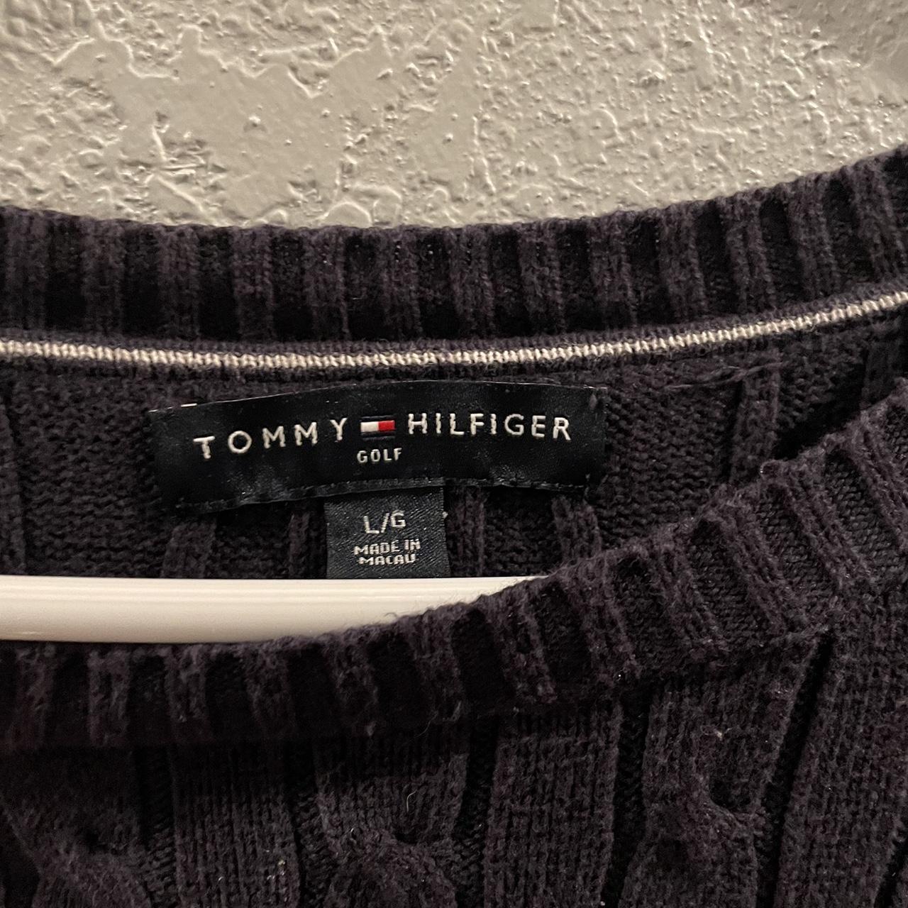 Navy Tommy Hilfiger sweater - Depop