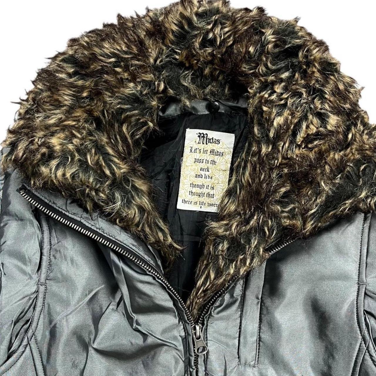 ジャケット・アウター archive 00s Midas big fur jacket archive 00s Midas big fur jacket Jacket midas - Depop