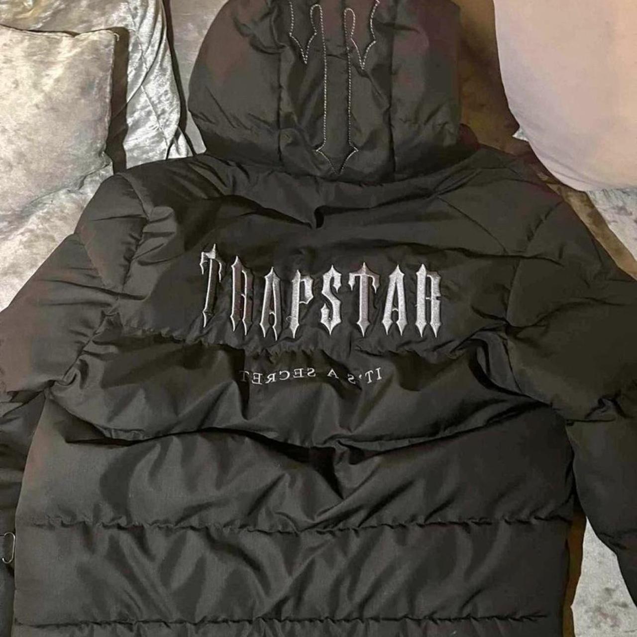 Trapstar coat brand new no marks or tears (no stupid... - Depop