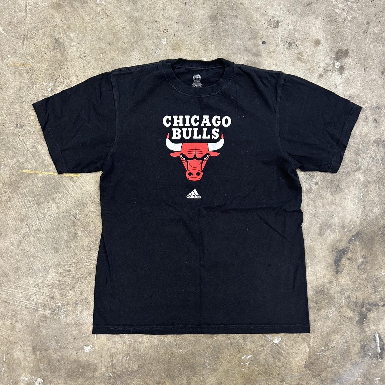 Adidas Chicago Bulls black t shirt with a retro look. Depop