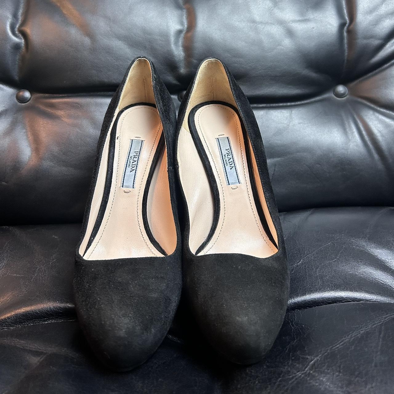 Pre loved Prada Pumps The material is suede Color. Depop