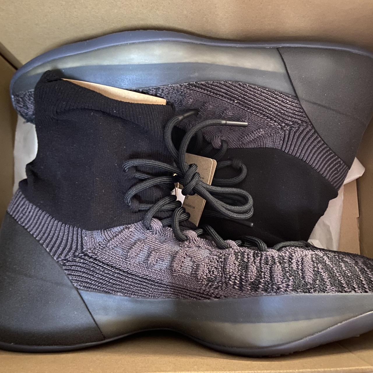 yeezy basketball onyx