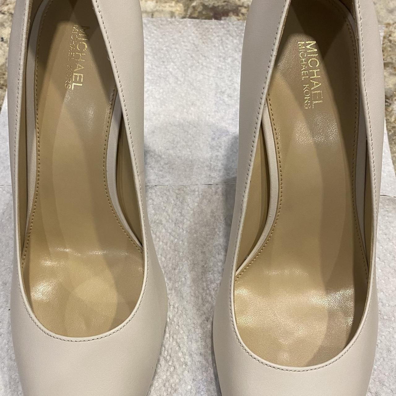 Michael Kors Antoinette pump Light cream Size. Depop