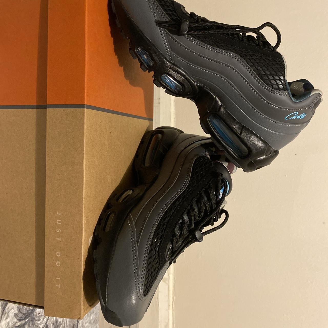 Authentic feet best sale air max 95