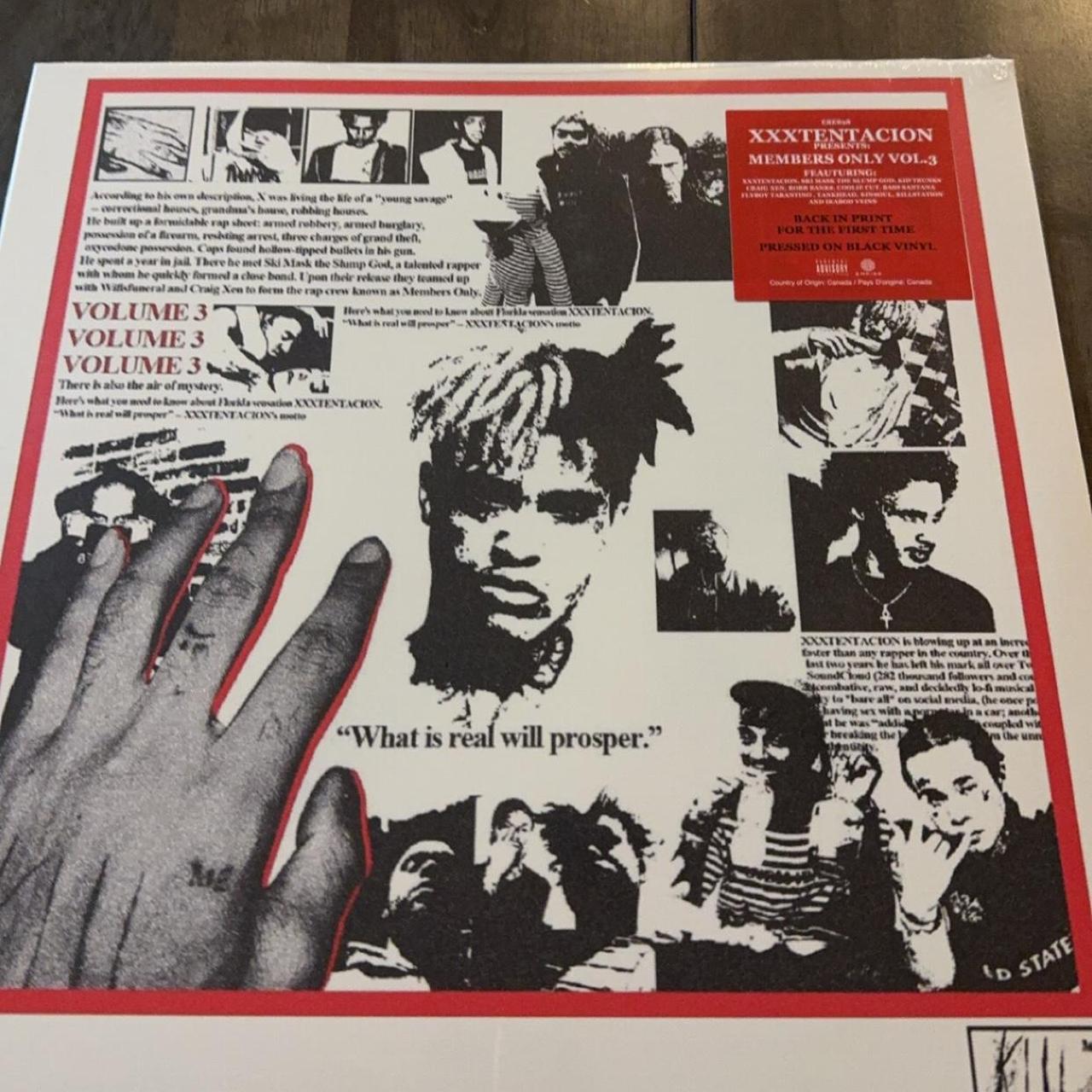 Vinyl xxxtentacion - Depop