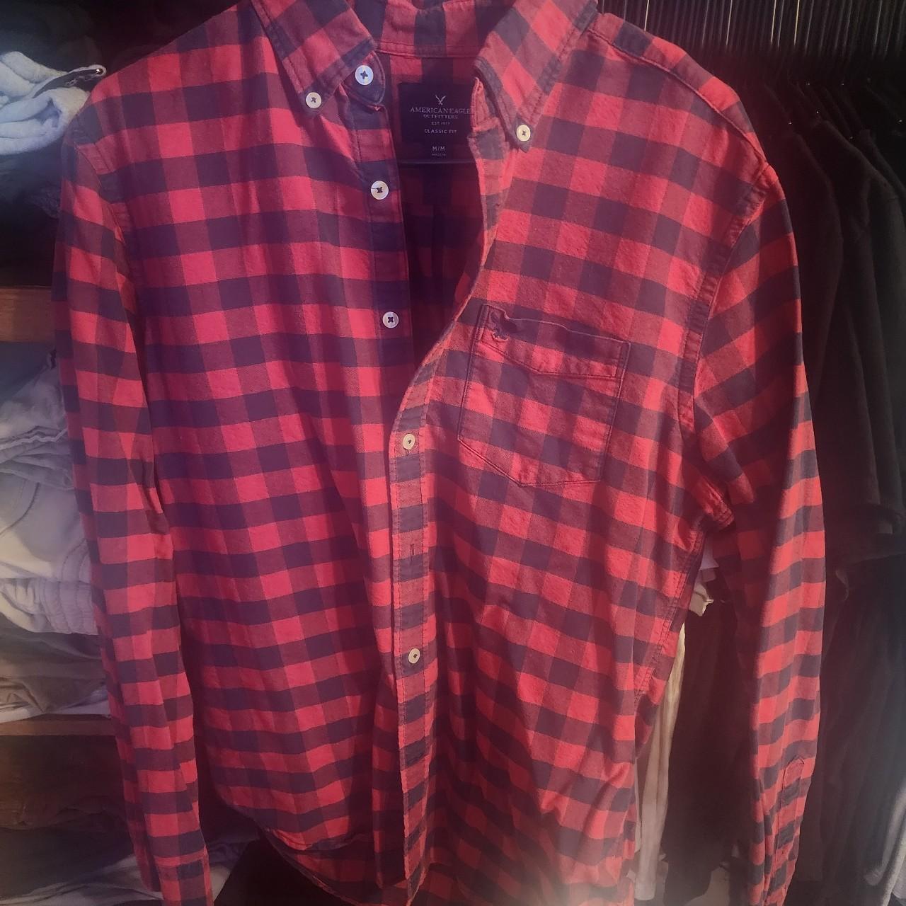 American Eagle Men's Button Down Red/Navy Size... Depop