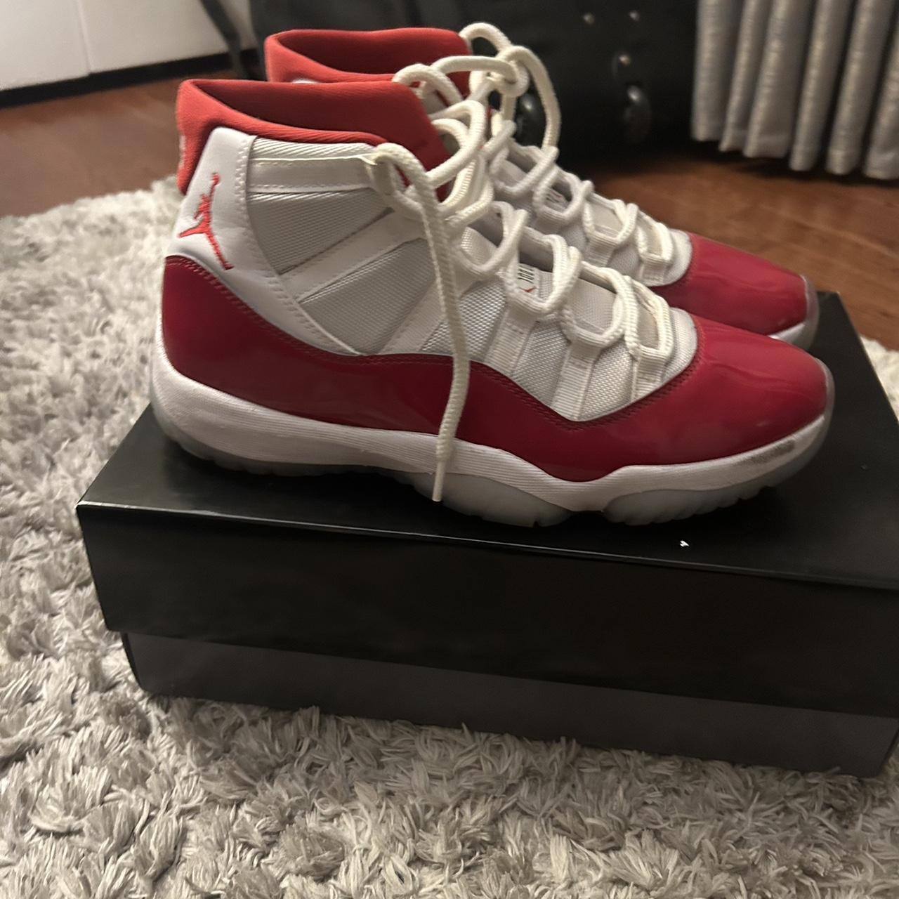 Air Jordan 11 cherry size good 10c