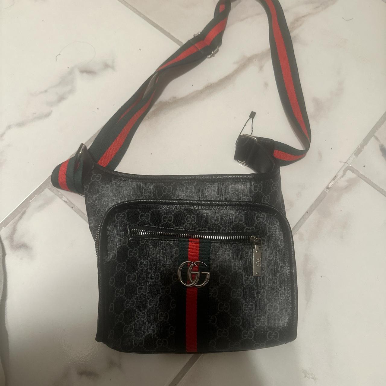 Fake Gucci bag Idk it was cool to have - Depop