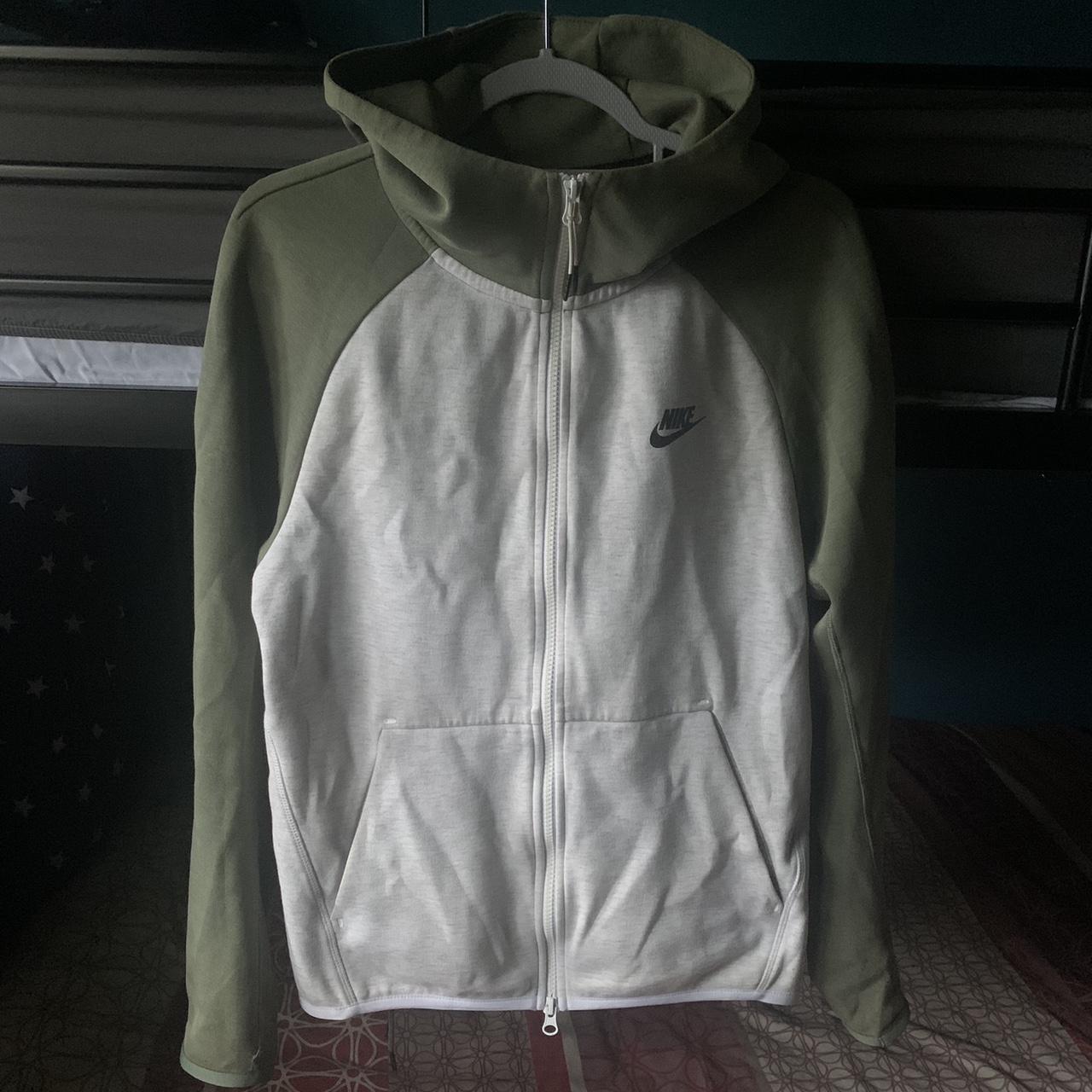 nike tech fleece tracksuit green and white