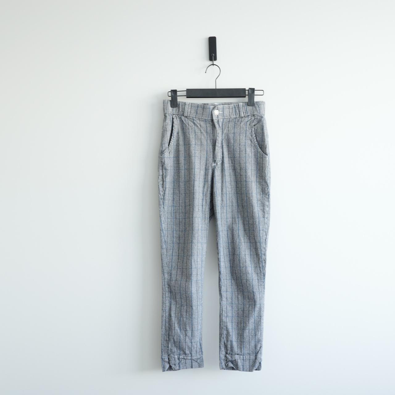 Hollister Stretch Crop Taper Pants in Grey Plaid. Depop