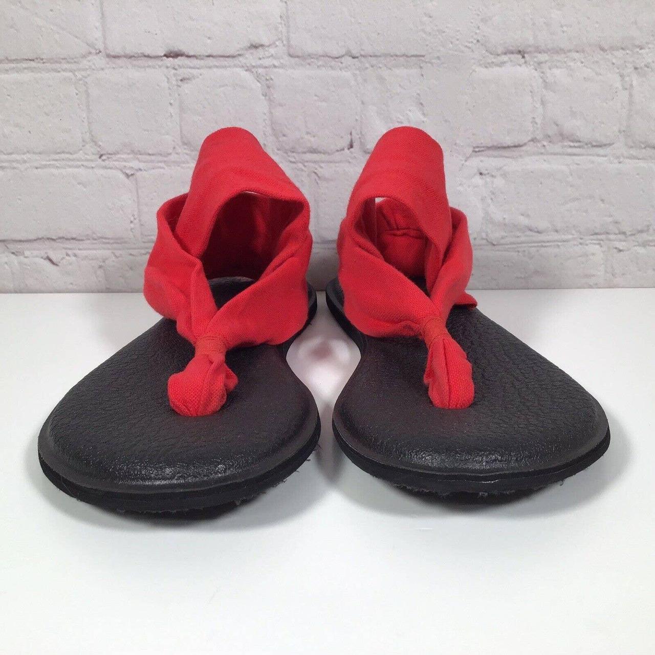 Sanuk yoga sling sandals size 10 (never worn) - Depop