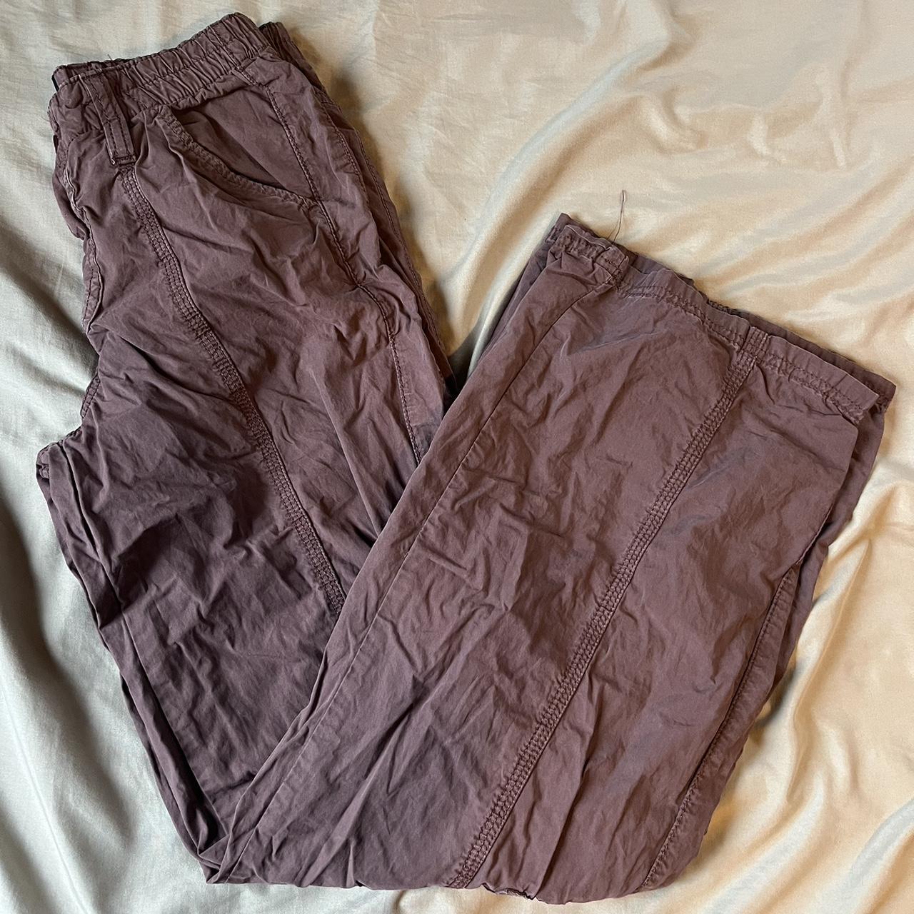 BDG cargo pants, size small!! Worn these a couple... Depop