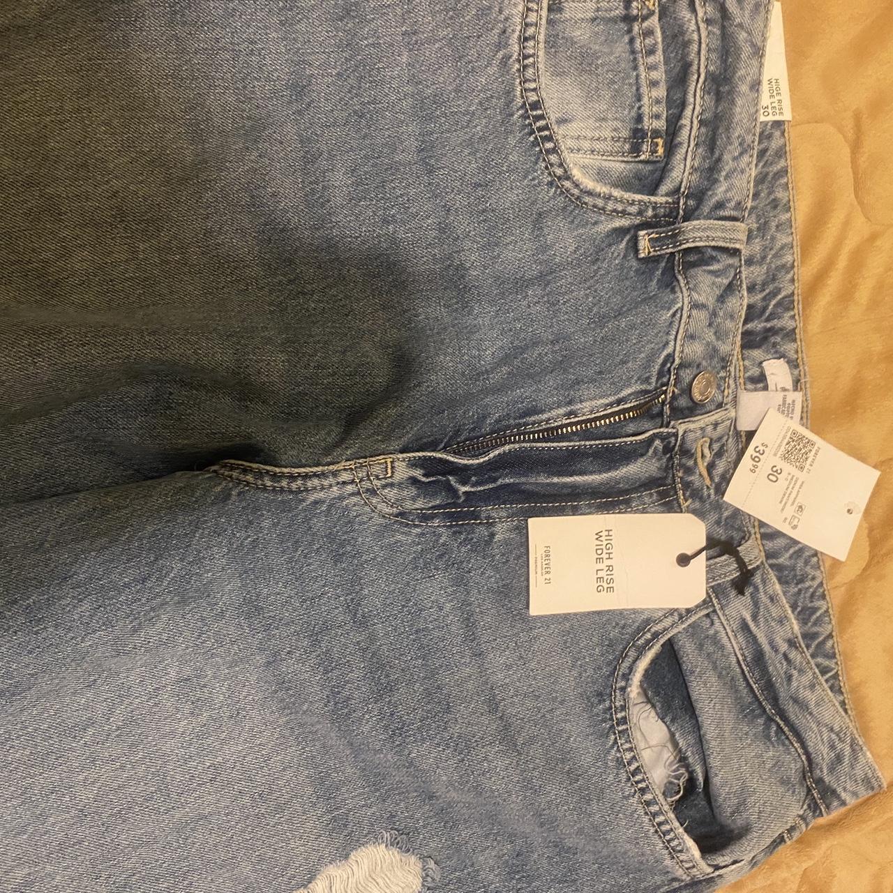 item listed by gl0ryy
