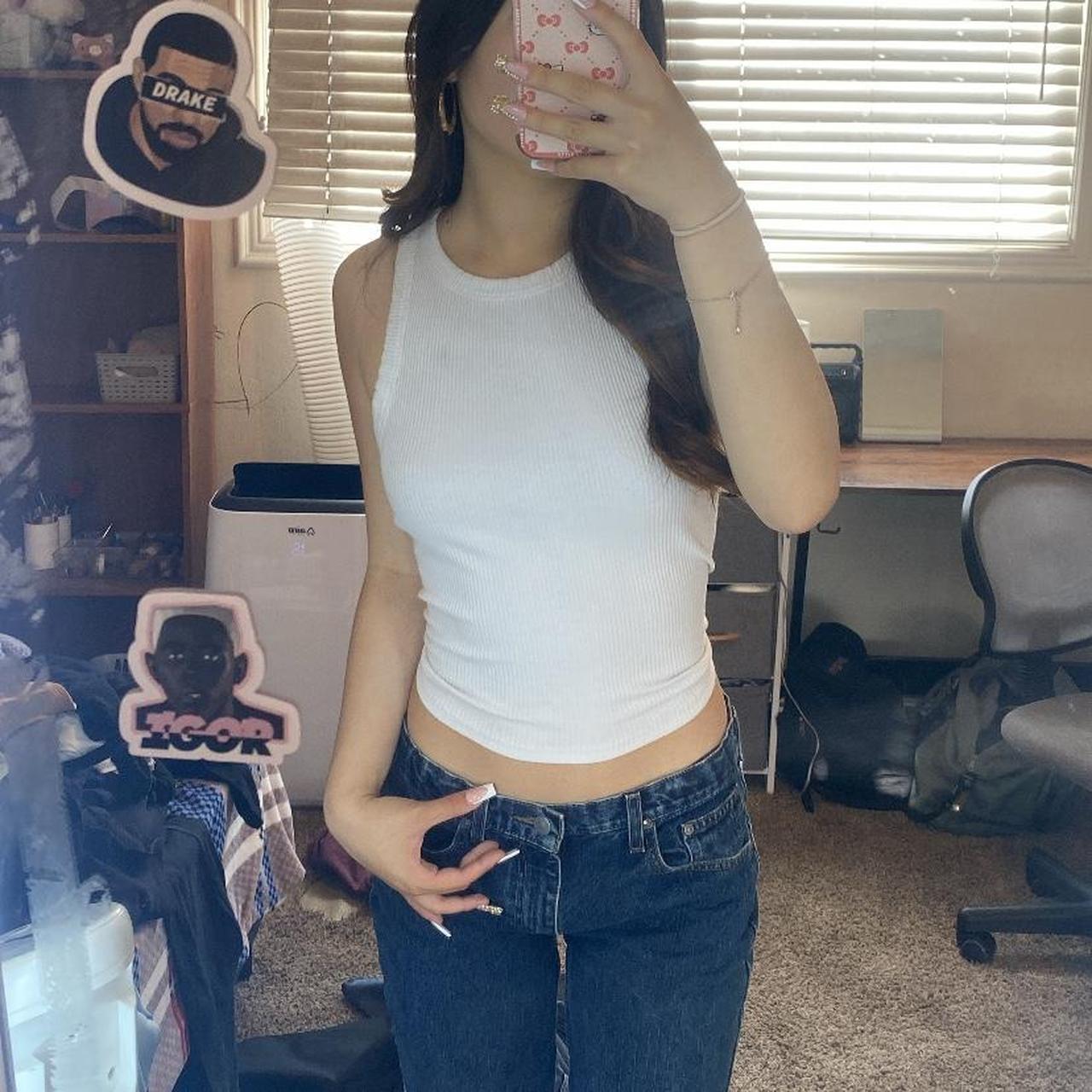 item listed by gl0ryy