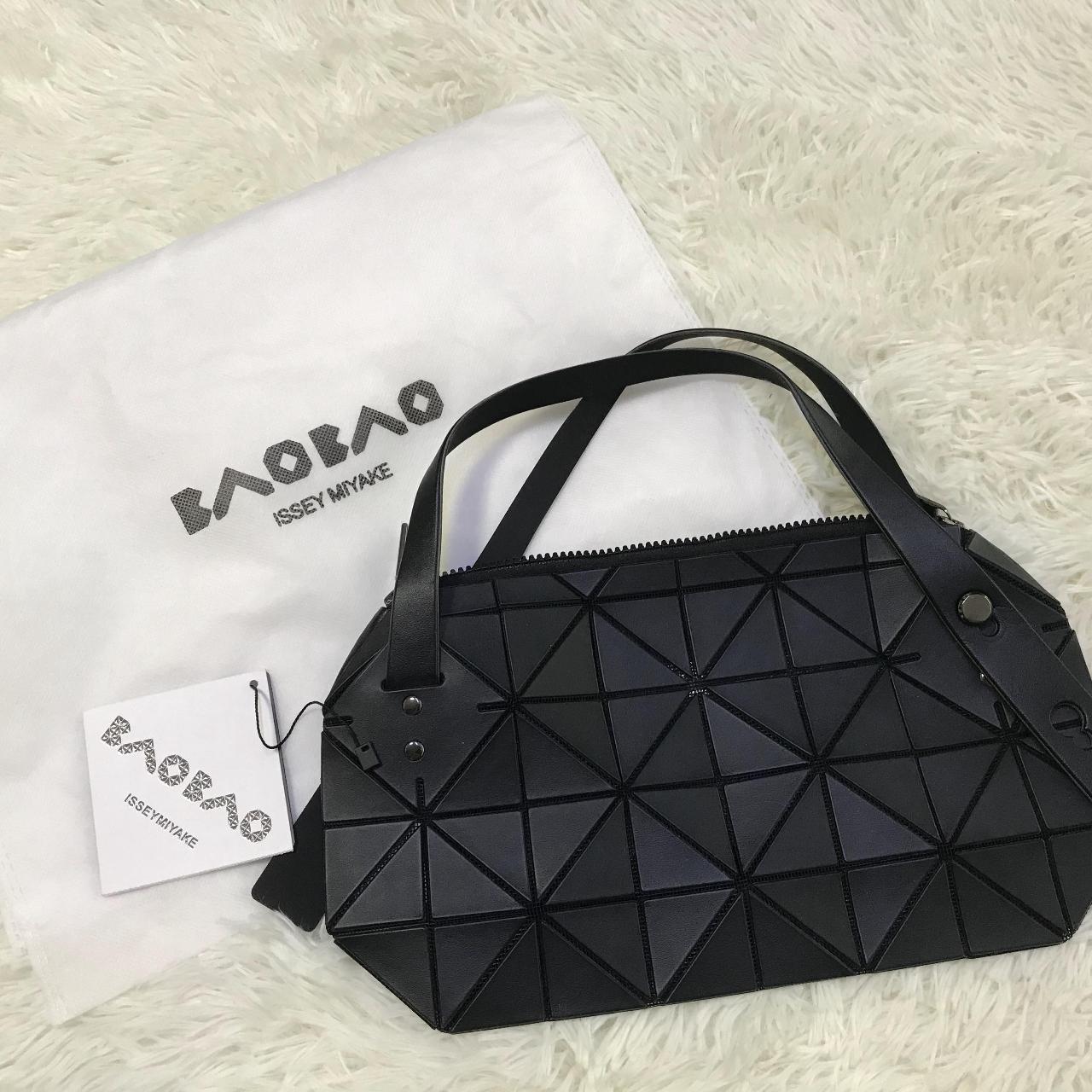 BAO BAO ISSEY MIYAKE BOSTON HANDBAG Nwt