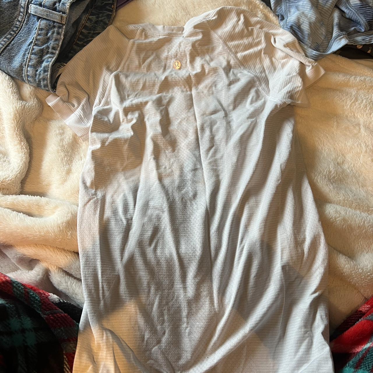 Lululemon Women's White and Grey Shirt (3)