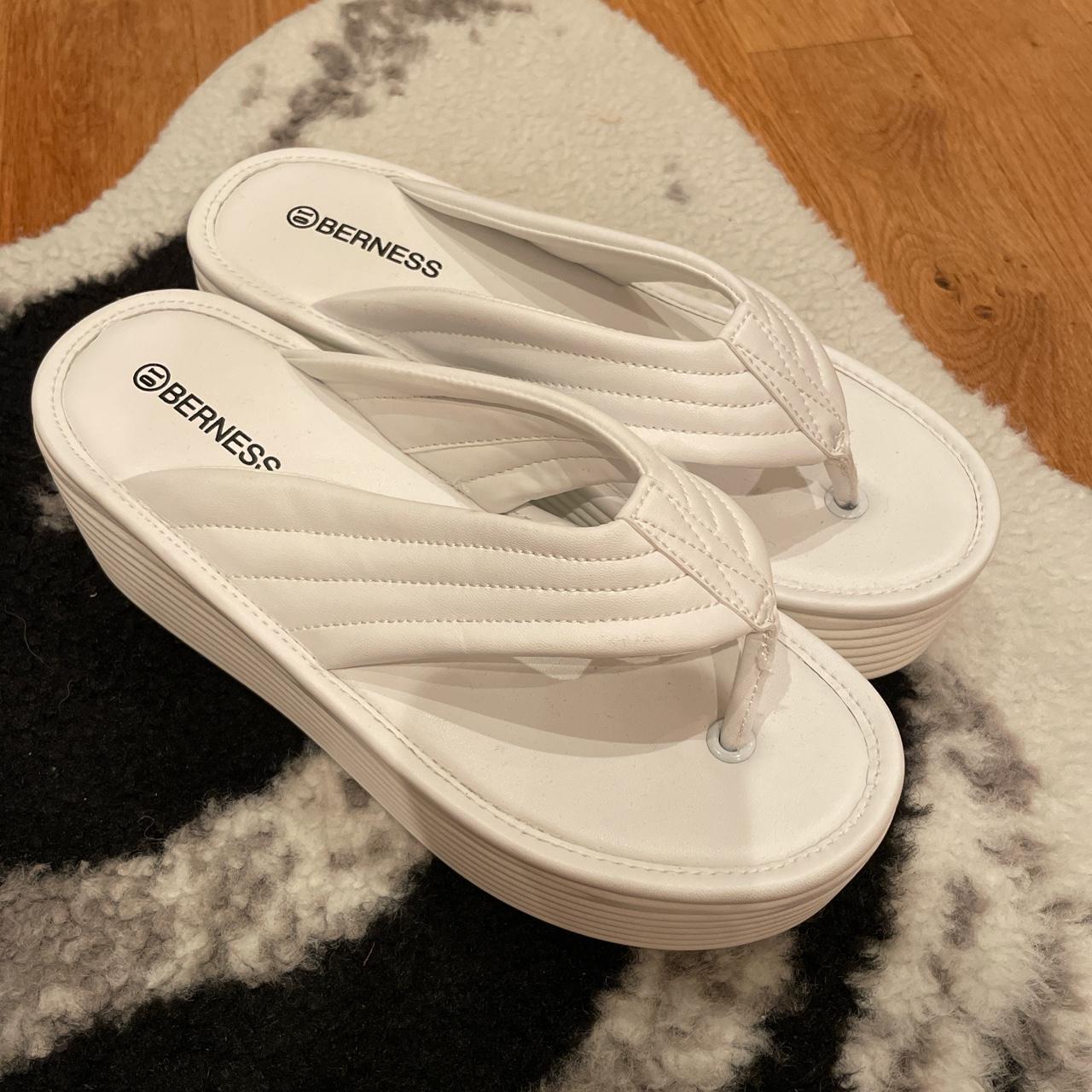 White Leather Platform Flip Flops Size 10 Depop