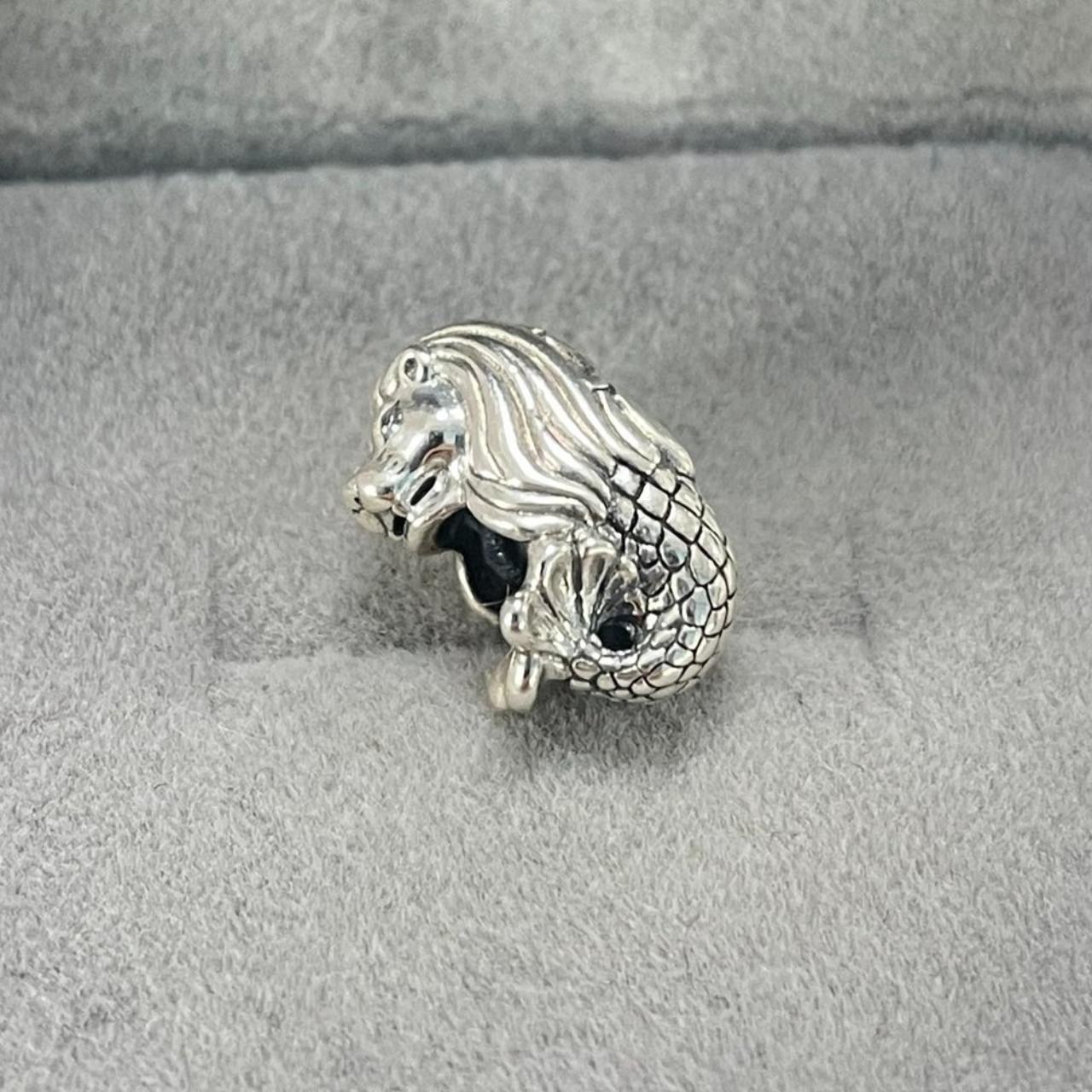 Pandora 2025 merlion charm