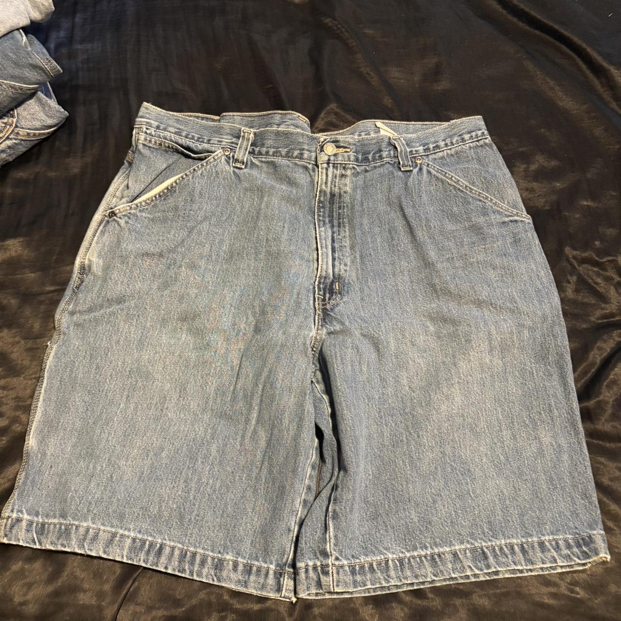 item listed by laffythrifts