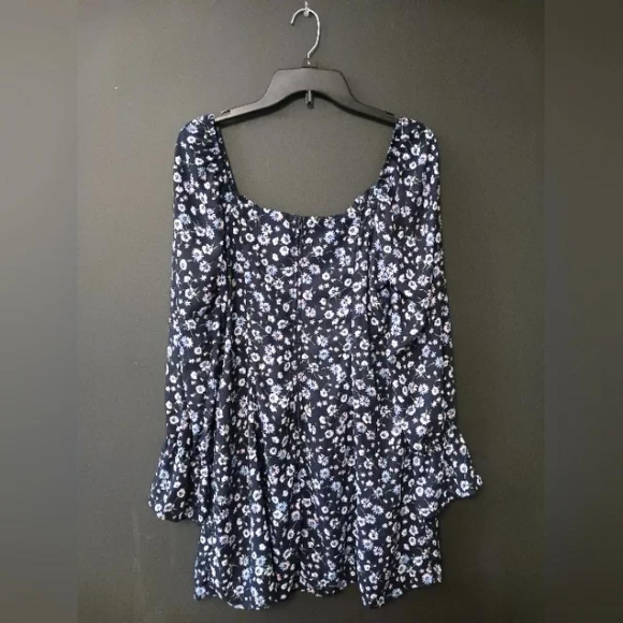 AS U WISH WOMEN'S LARGE BLUE AND WHITE FLORAL SUMMER... - Depop