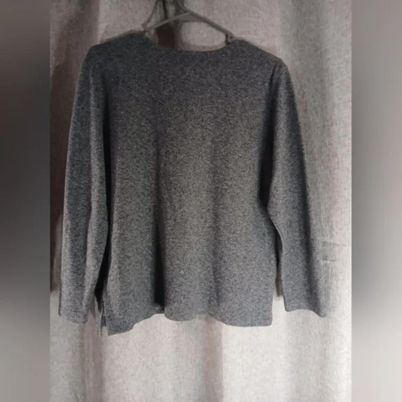 CATHY DANIELS WOMEN'S LARGE LONG SLEEVE GRAY TOP - Depop